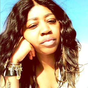 💕 Meet your Posher 💕